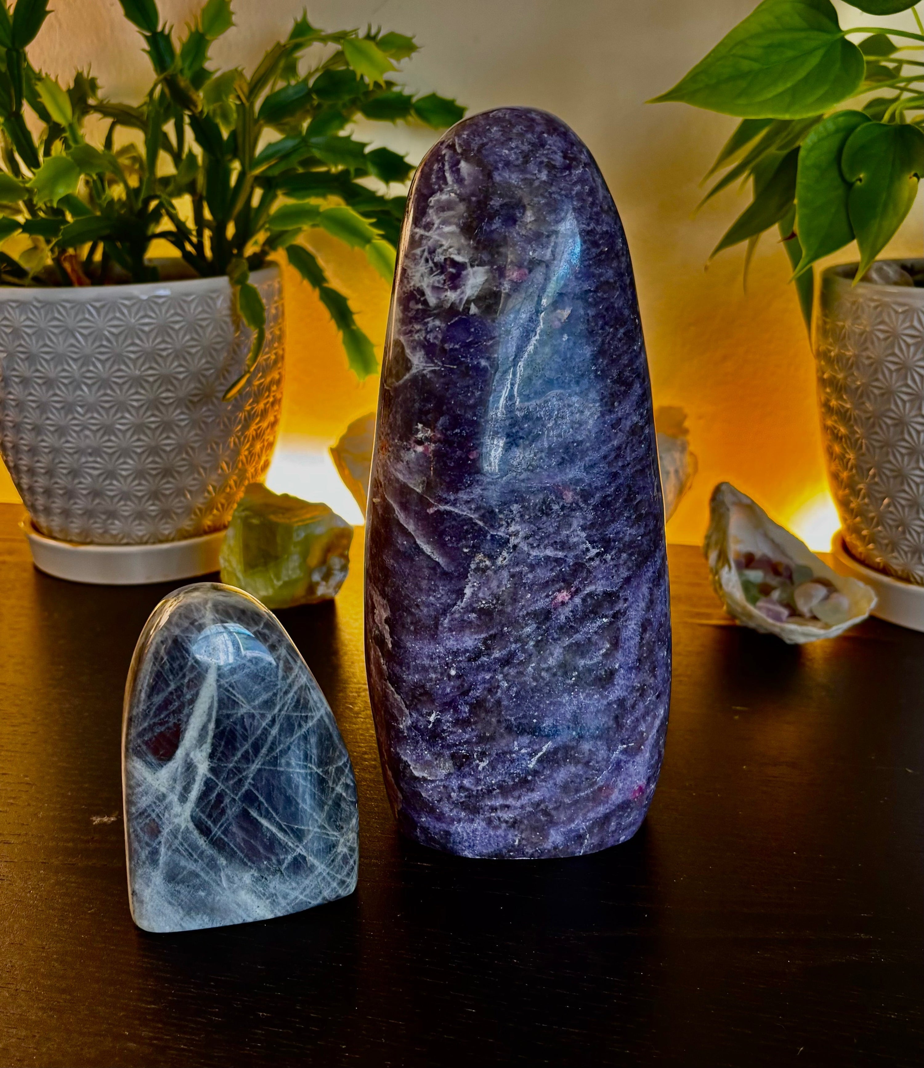 5 Stones to Help Quiet an Overactive Mind (And How to Use Them)