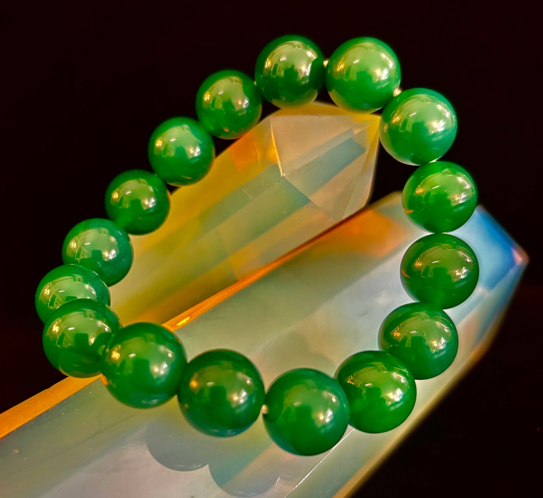 15 Unique Crystal Bracelets You May Have Never Heard Of