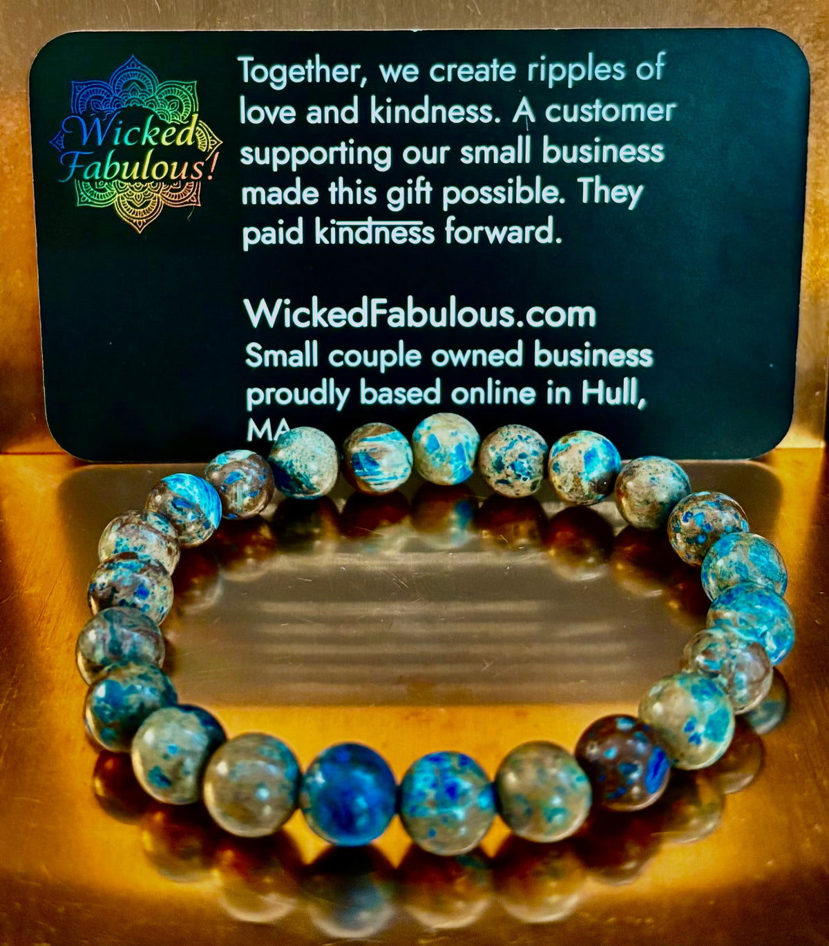 ✨ Season of Giving: Free Shipping, Reiki Infused Treasures, and Love Forward