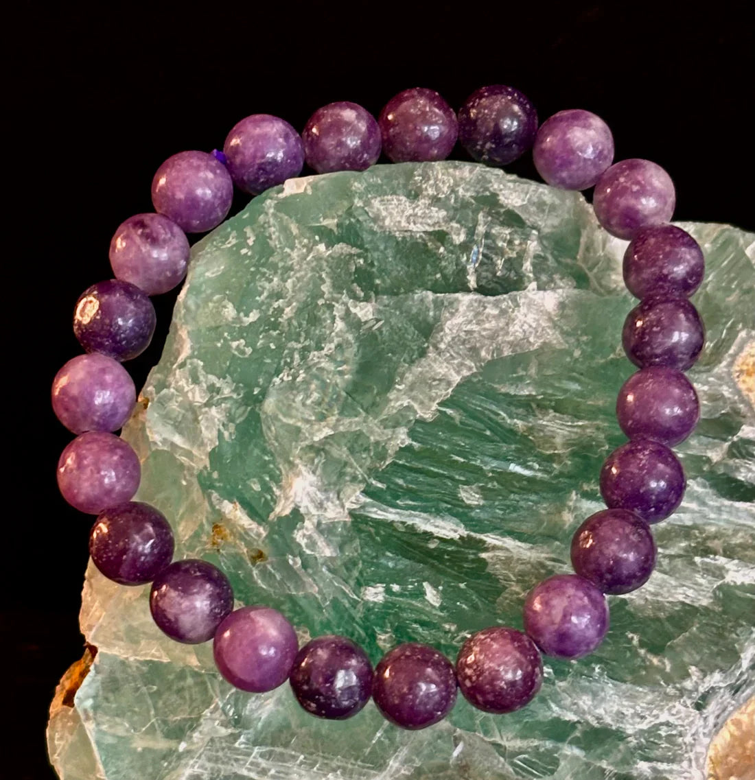 Lepidolite Meaning, Benefits, and Healing Properties: The Stone of Calm, Balance, and Emotional Peace