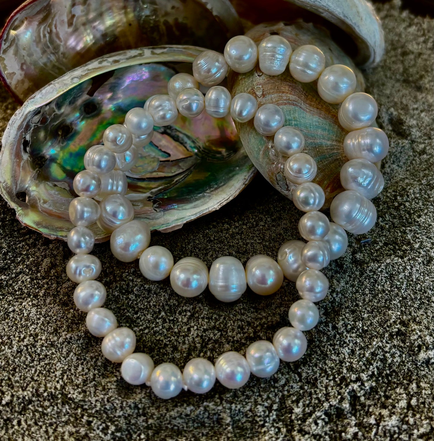 Luminous Grace Freshwater Pearl Bracelet – 6mm & 8mm White Pearl Stretch Bracelet