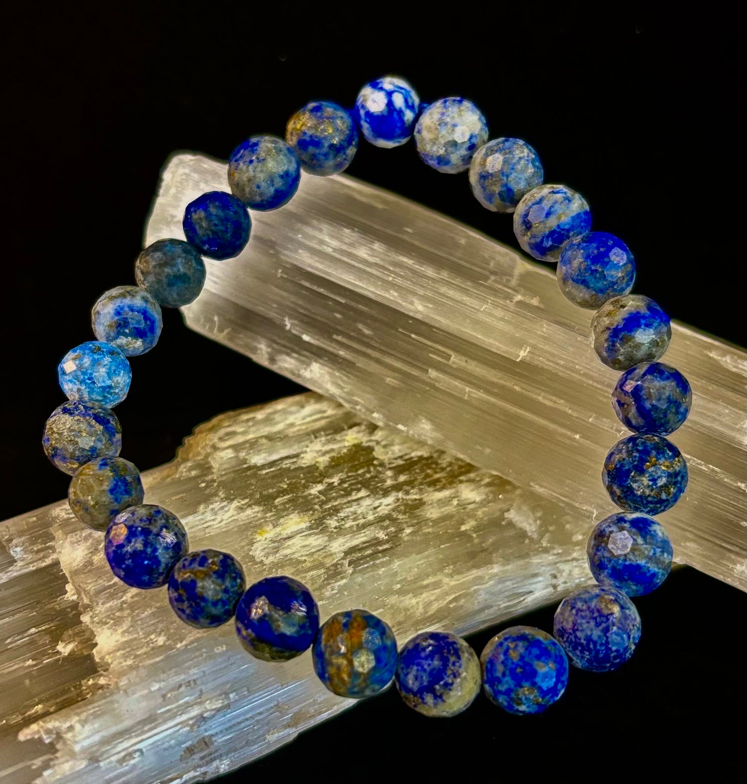 Clarity & Confidence Lapis Lazuli Bracelet – 8mm Polyhedral Gemstone Bracelet