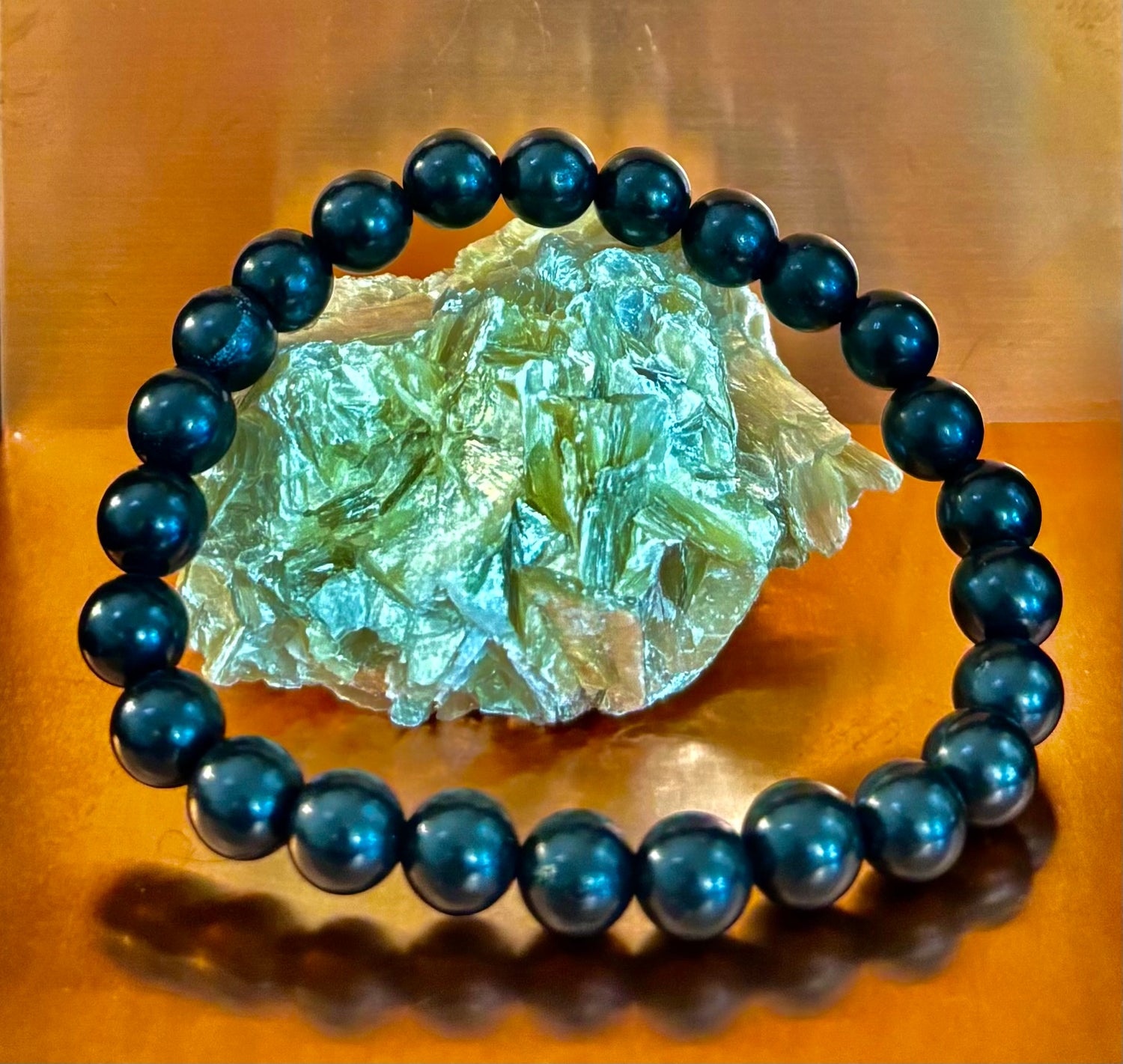 Reiki-Infused Authentic Karelian Shungite Bracelet for EMF Shielding, Detoxification & Deep Grounding (8mm)