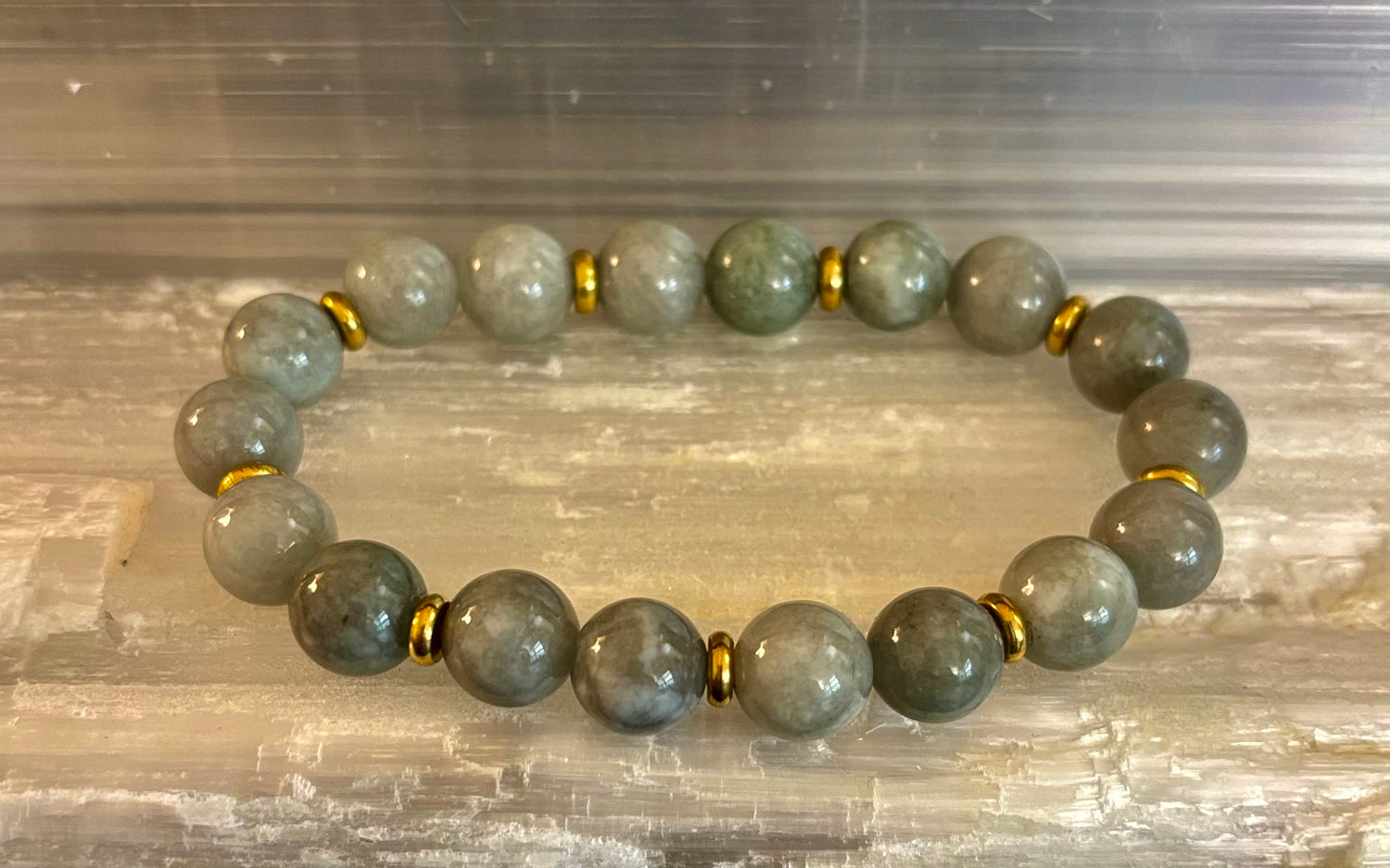 Green Aventurine Good Luck Bracelet – 10mm Beads for Prosperity & Positive Energy