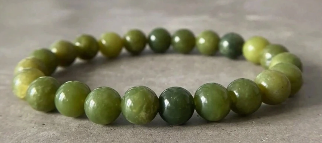 Natural Green Jade Good Luck Bracelet – Attract Positivity & Ward Off Misfortune